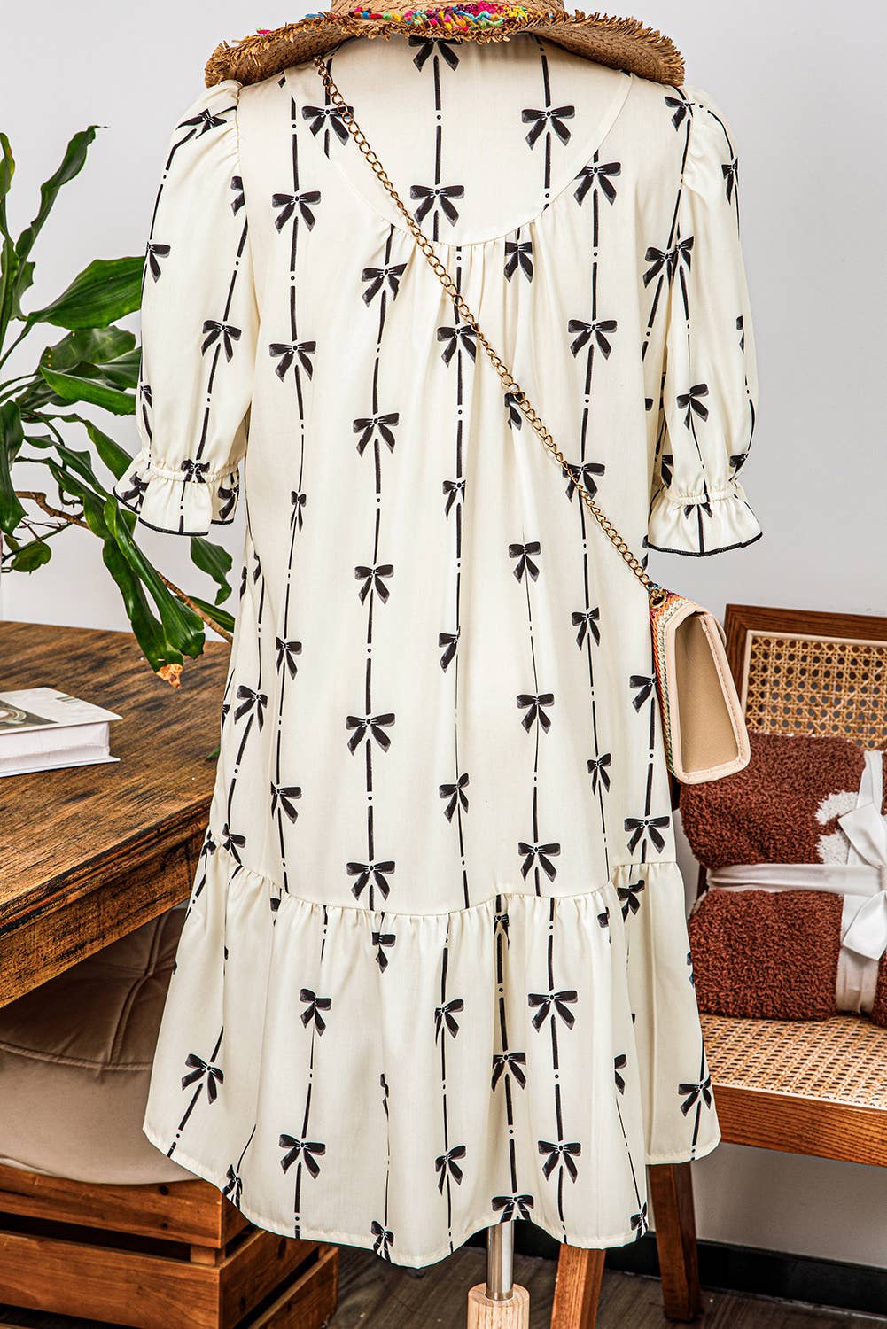 Cute Bowknot Bubble Sleeve V Neck Mini Dress