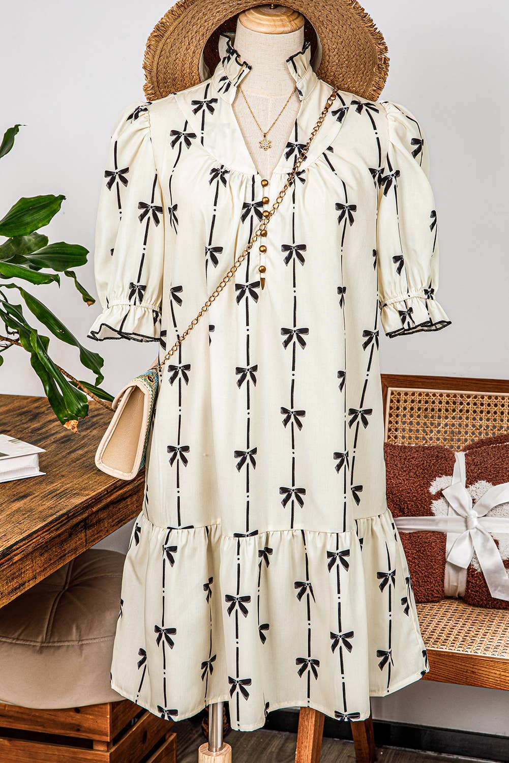 Cute Bowknot Bubble Sleeve V Neck Mini Dress