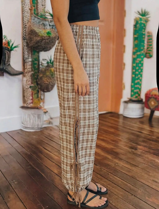 Plaid Elastic Waist Bow Tie
Contrast Detail Jogger Pants