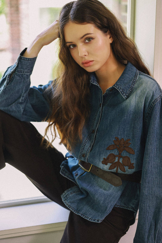blisblis - Floral Appliqué Denim Shirt B0052